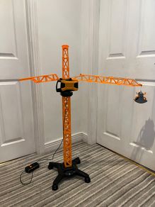 Remote control crane
