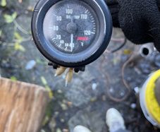 Omani oil temp gauge