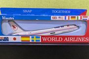 Onur Air 1:200 scale model airplane, Airbus A320 aircraft, made by Wooster, NEW