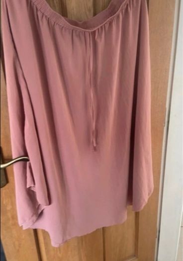 Dusky pink skirt size 22