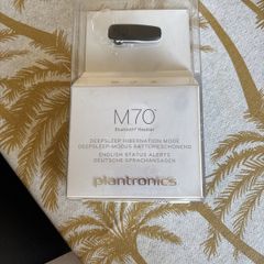 M70 bluetooth headset plantronics