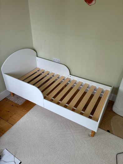 Toddler bed & mattress