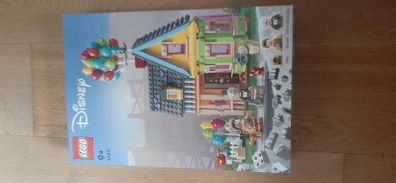 Lego Up House 43217