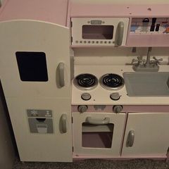 toy kitchen