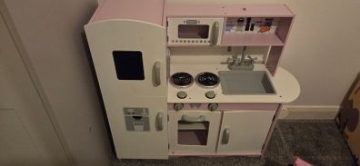 toy kitchen