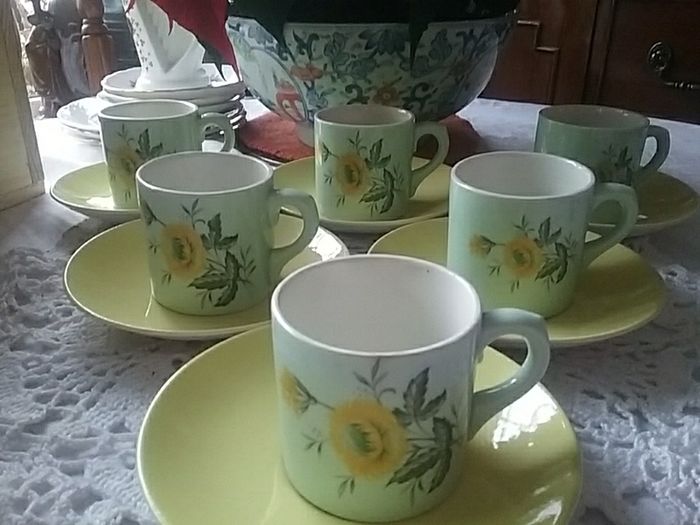 Six Arklow? Cups & Saucers