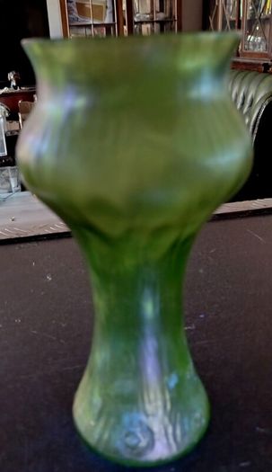Loetz Creta Rusticana vase