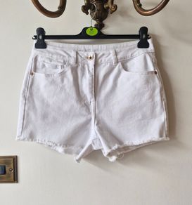 High waisted white shorts