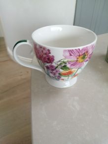 New large floral cup perfect for cappuccino