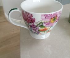 New large floral cup perfect for cappuccino