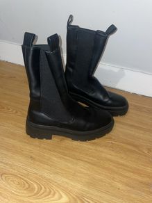 Chelsea Boots