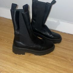 Chelsea Boots