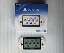 Boxed Sony PS Vita Slim (PCH-2000) : Glacier White