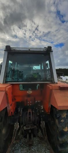 Massey Ferguson 675