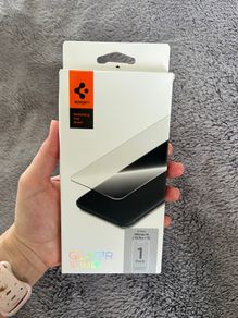 Spigen Slim HD screen protector for iPhone 14 / 13 Pro / 13