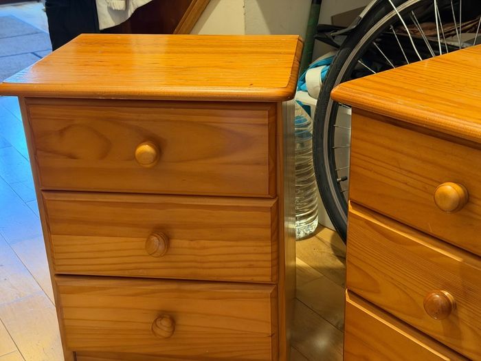 bedside lockers