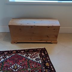 Pine blanket box 89cm w x 58h