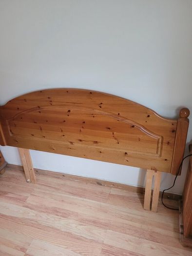 Headboard Double Bed FREE