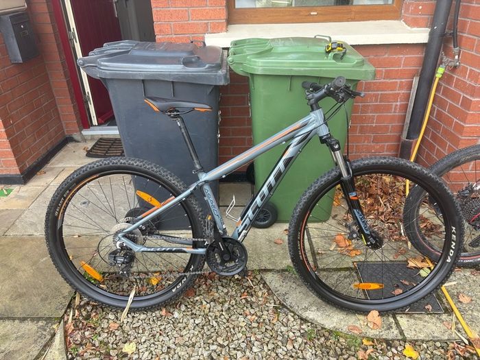 Hardtail Mountain bike