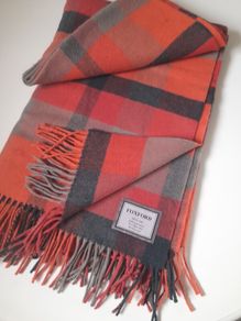 Foxford Throw lambswool 35 euro