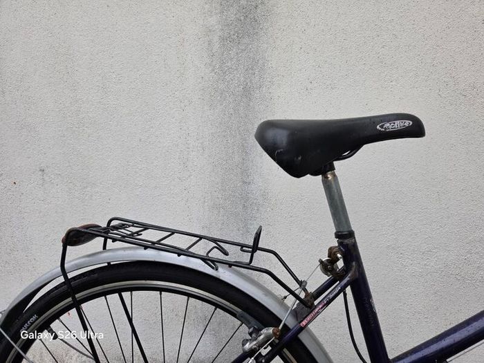 Step-through hybrid / city bike