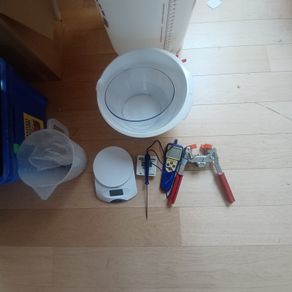 Home Brew Starters Kit and Accessories.