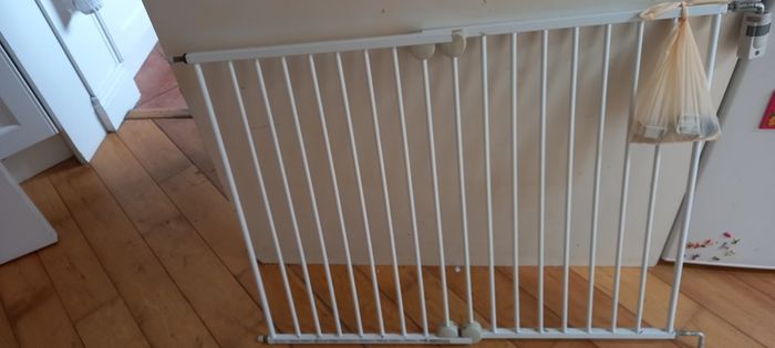 Safety gate