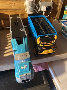 hotwheels trucks