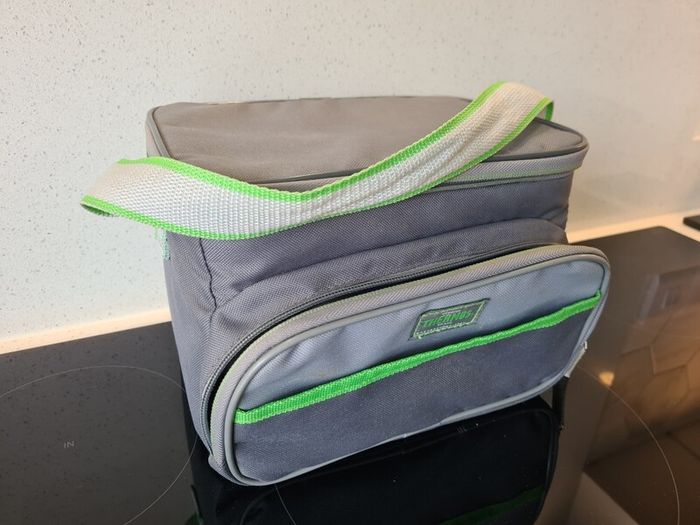 Thermos insulated bag