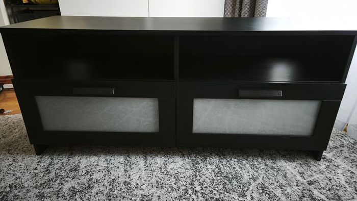TV bench