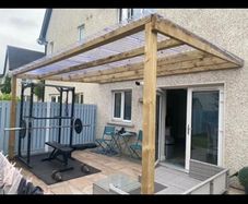 Pergola feature wall and side entrances