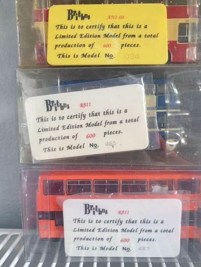Jot Of Lot Of English British Bulldogs  Bussies Limited Edition