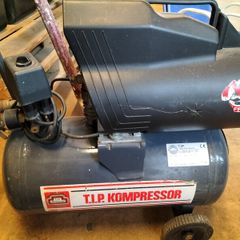 T.I.P. 24L Air Compressor