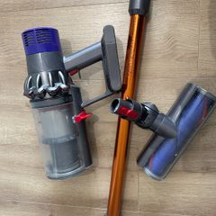 dyson v10