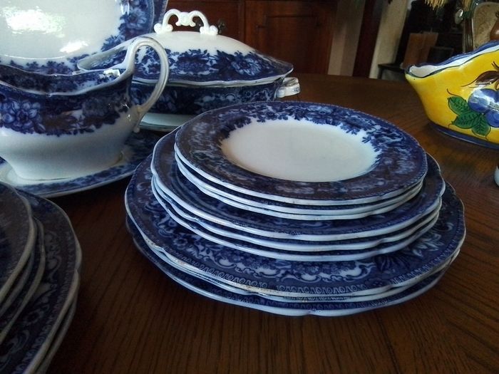 W T Copeland & Sons Blue/White Dinner Set
