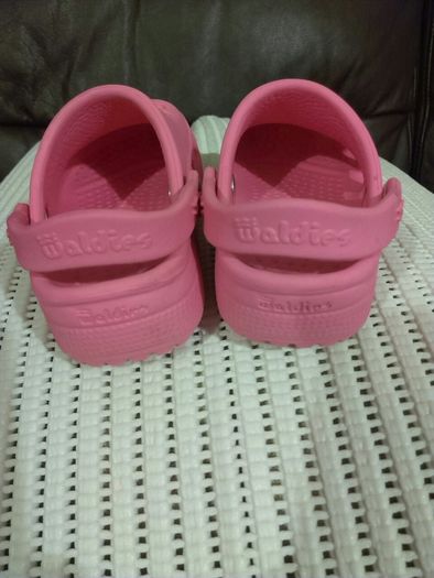 Girl's Waldies Shoes, size EU-21, UK-4