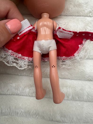 Mini doll I love Minnie Famosa Disney blonde dress red approx. 16 cm. Used Please see pictures