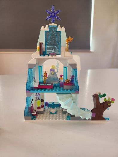 Frozen Lego set