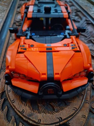 42222 LEGO Technic Bugatti Chiron Pur Sport Hypercar