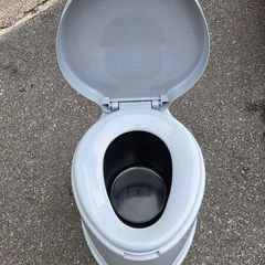 Portable camping / festival toilet