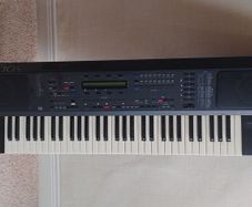 Keyboard/Synthesizer: Solton MS60 by Keytron