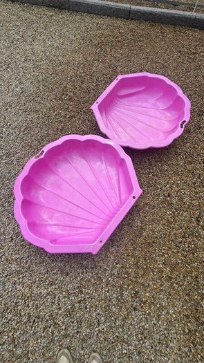 Kids Paddling Pool/Sand Clamshell