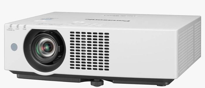 Panasonic projector VMZ40