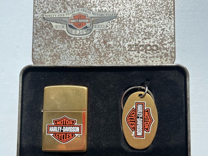 Rare 1998 Harley Davidson Zippo