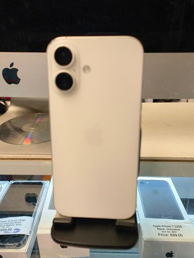 iPhone 16 (128GB, white) | Three Network 92% battery original