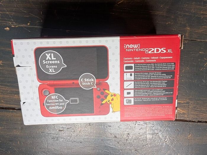 Nintendo 2DS XL - Pokemon Pokeball/Pikachu Edition Console