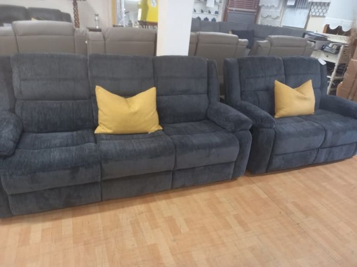 Spring Sale Recliner Sofas