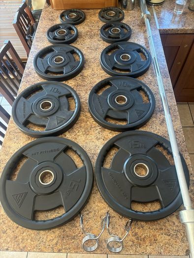 Olympic 20kg 7 Foot Olympic Barbell + High End Urethane Olympic Weight Plates