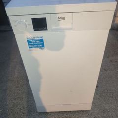 Slimline dishwasher