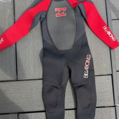 Billabong wetsuit 2yrs